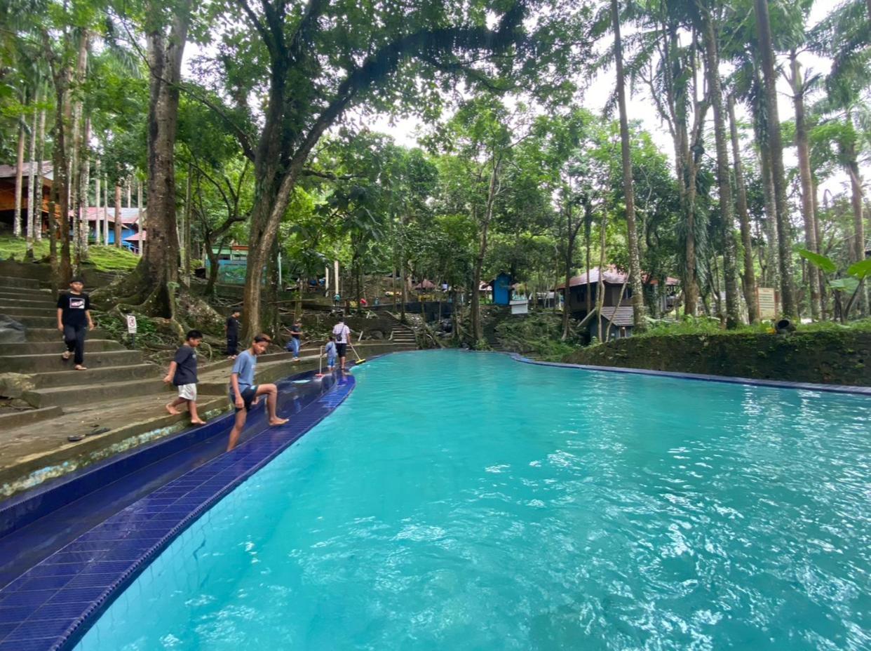 Hakata Lejja Near Natural Hot Spring Batu-Batu Exteriér fotografie